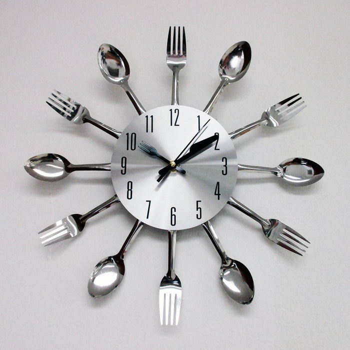 Modern Design Silver Cutlery Kitchen Utensil Clock Spoon Fork Knife Bendable New